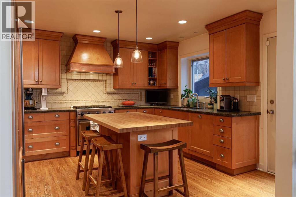 504 Crescent Boulevard Sw, Calgary, Alberta