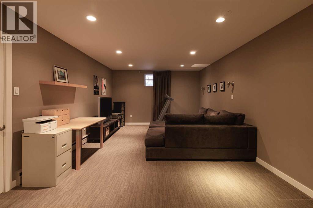 504 Crescent Boulevard Sw, Calgary, Alberta