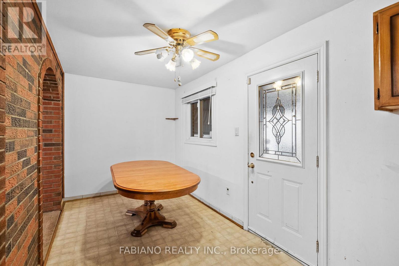 80 Cayuga Avenue, Toronto (rockcliffe-smythe), Ontario