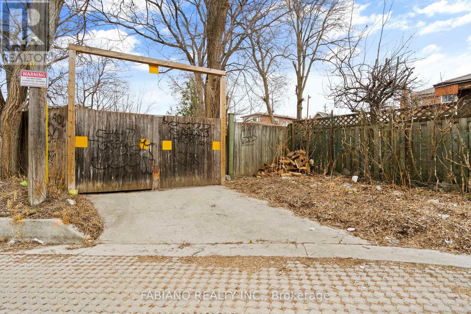 80 Cayuga Avenue, Toronto (rockcliffe-smythe), Ontario