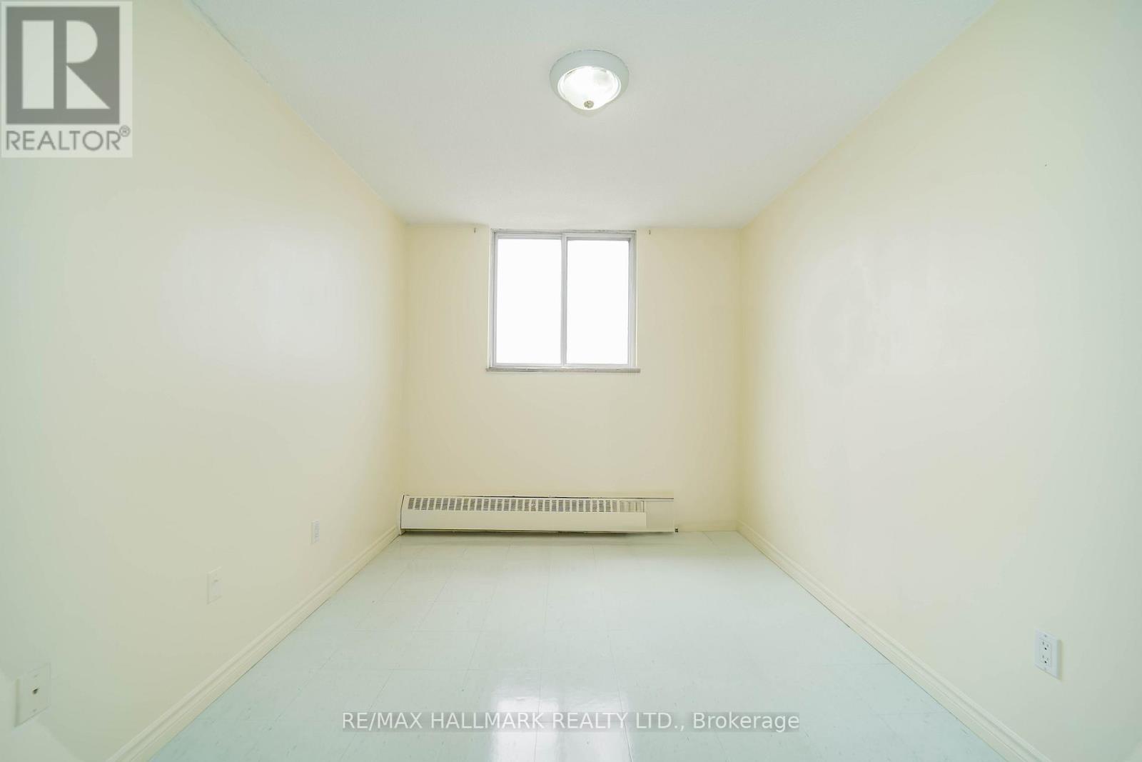 411 - 50 Lotherton Pathway W, Toronto (yorkdale-glen Park), Ontario