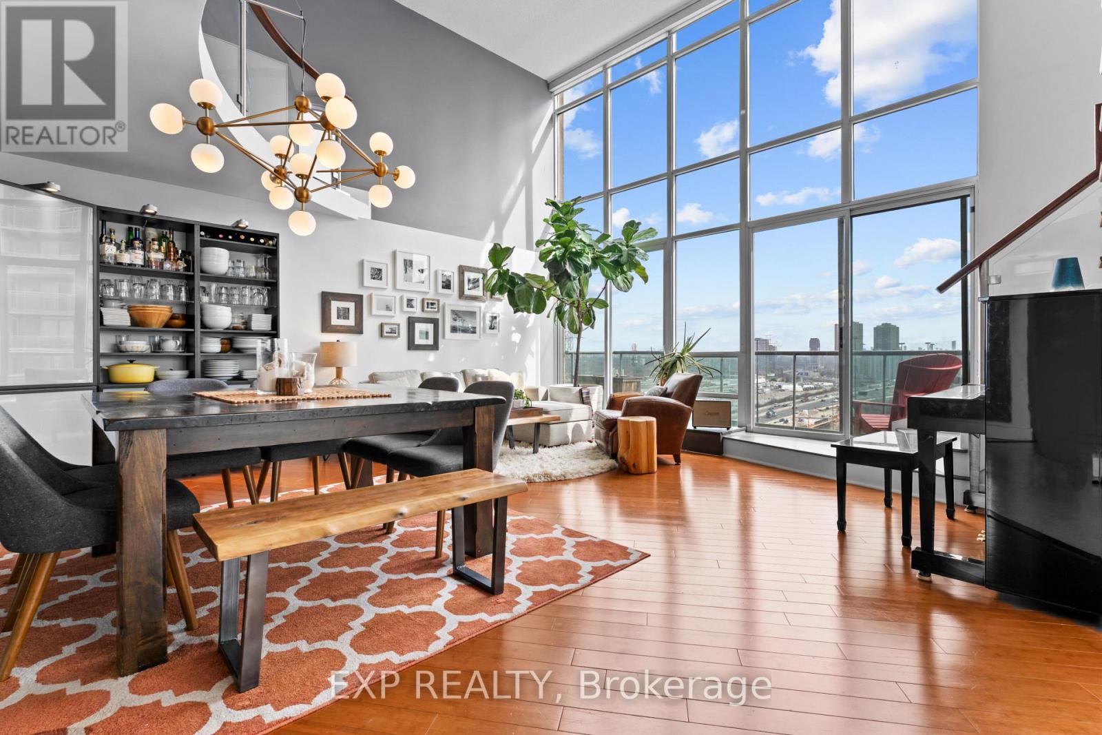 828 - 250 Manitoba Street, Toronto (mimico), Ontario