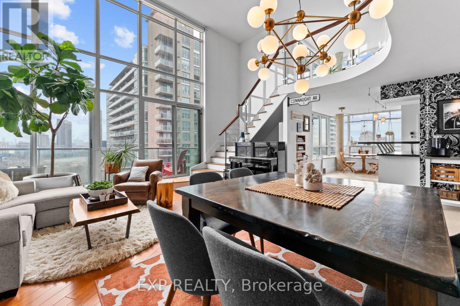 828 - 250 Manitoba Street, Toronto (mimico), Ontario