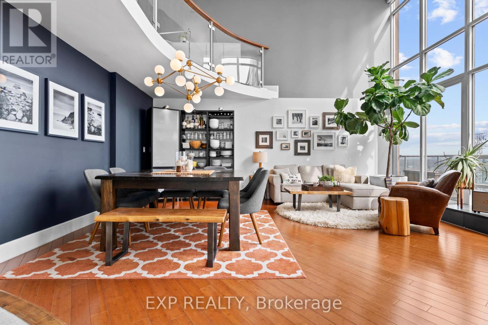 828 - 250 Manitoba Street, Toronto (mimico), Ontario