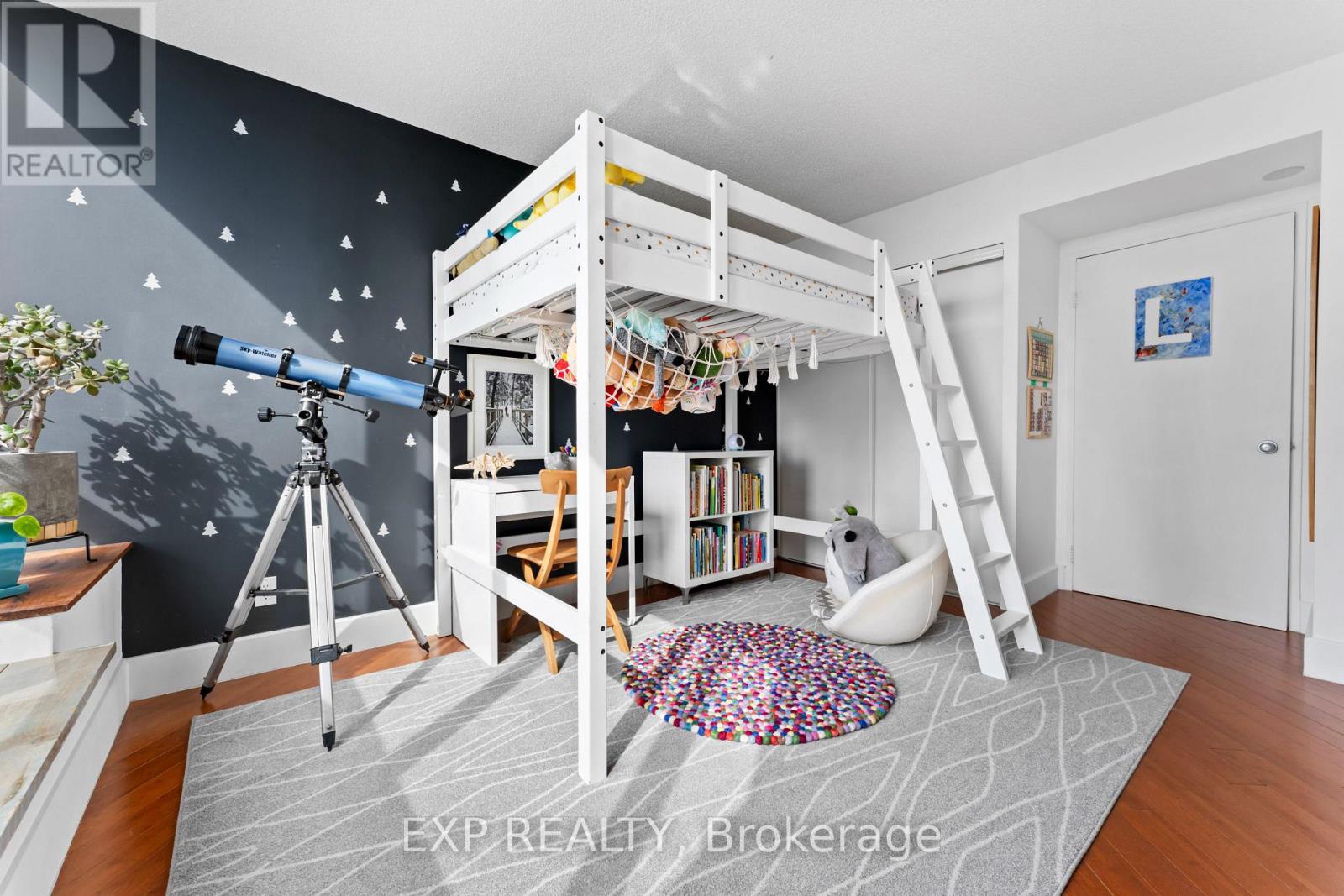 828 - 250 Manitoba Street, Toronto (mimico), Ontario