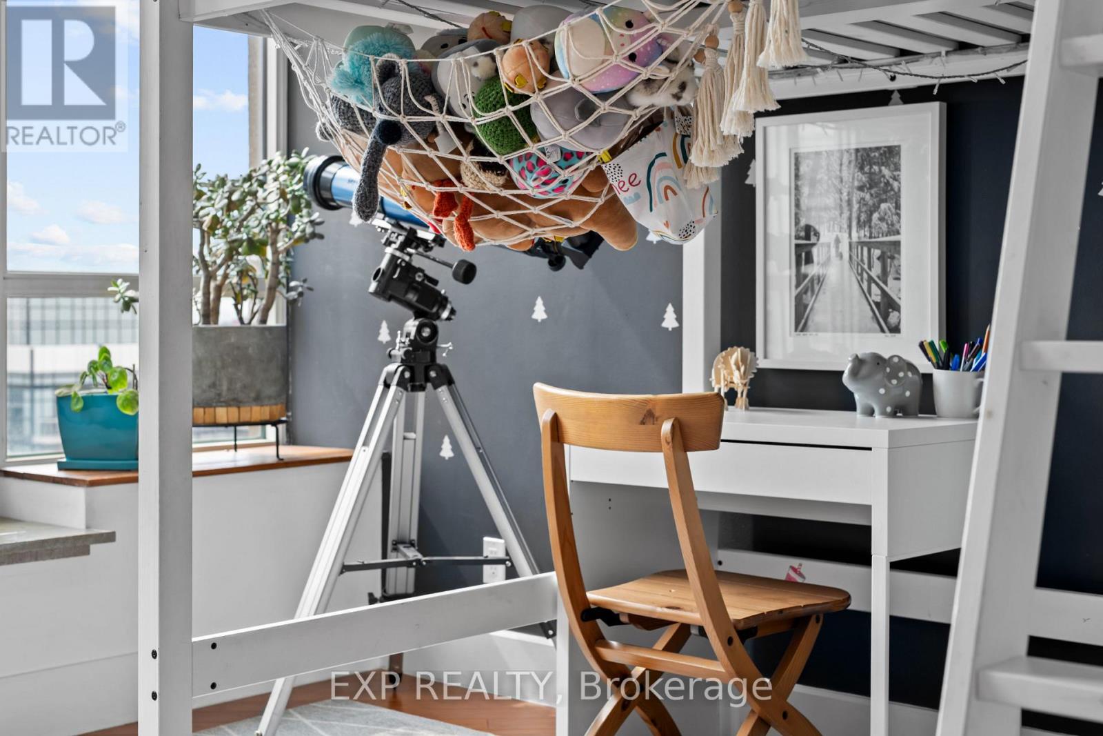 828 - 250 Manitoba Street, Toronto (mimico), Ontario