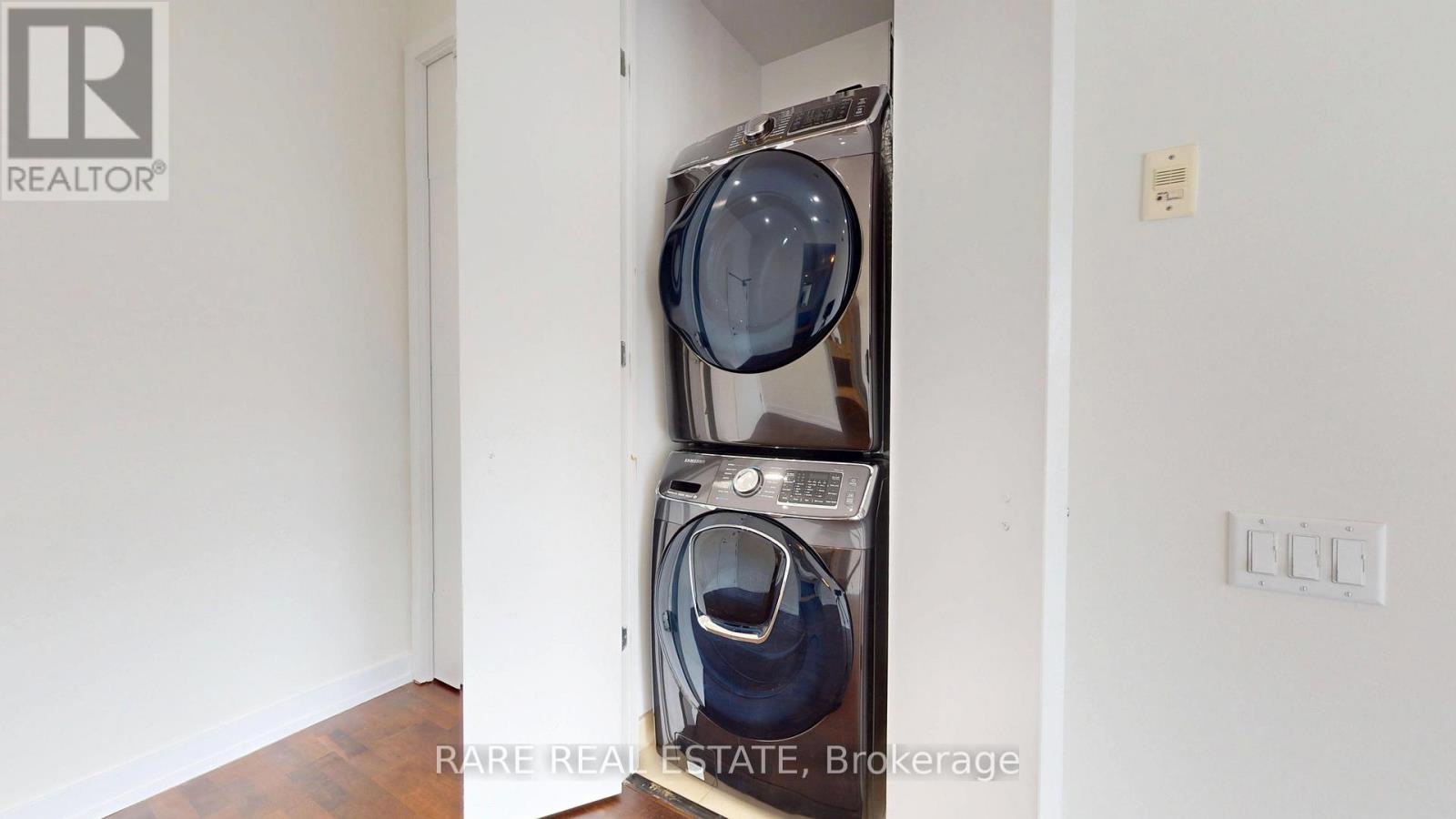 802 - 66 Portland Street, Toronto (waterfront Communities), Ontario