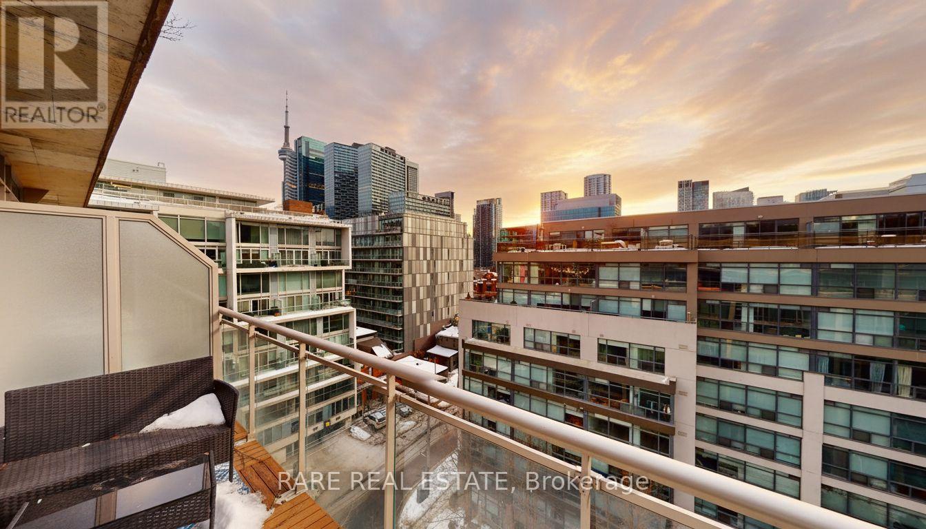 802 - 66 Portland Street, Toronto (waterfront Communities), Ontario