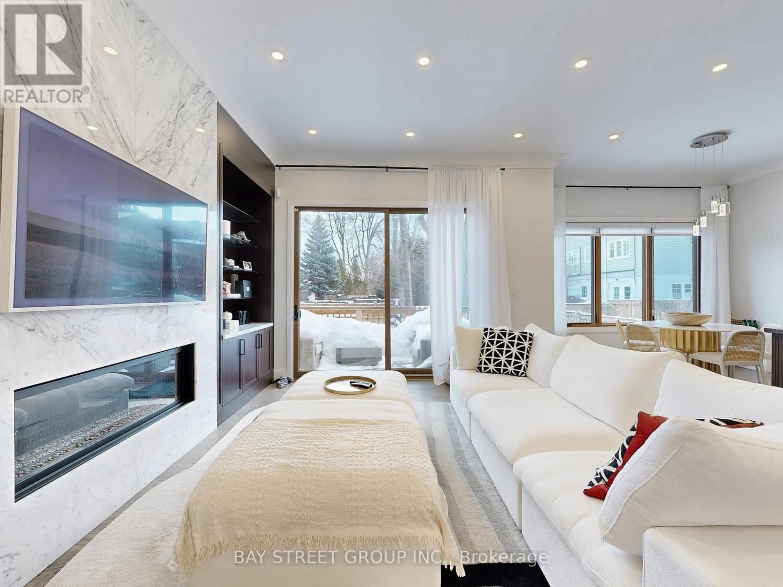 31 Evergreen Gardens, Toronto (leaside), Ontario