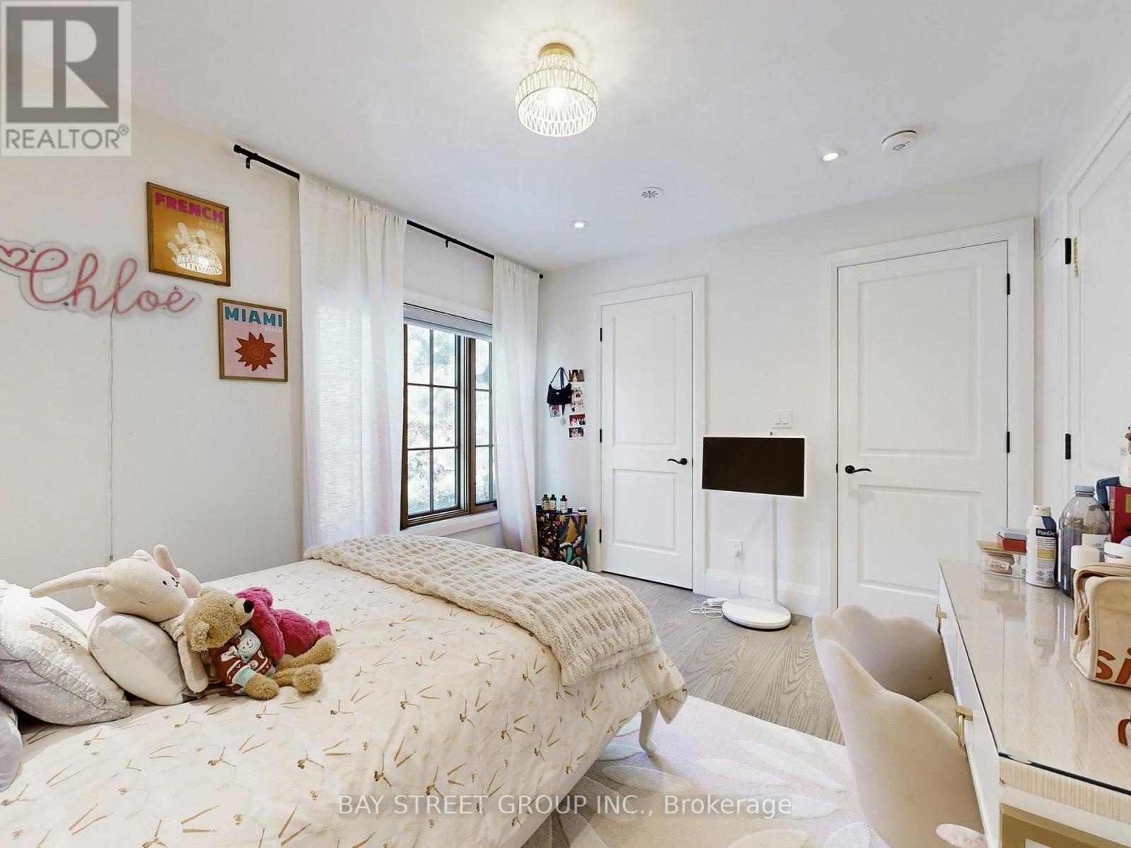 31 Evergreen Gardens, Toronto (leaside), Ontario