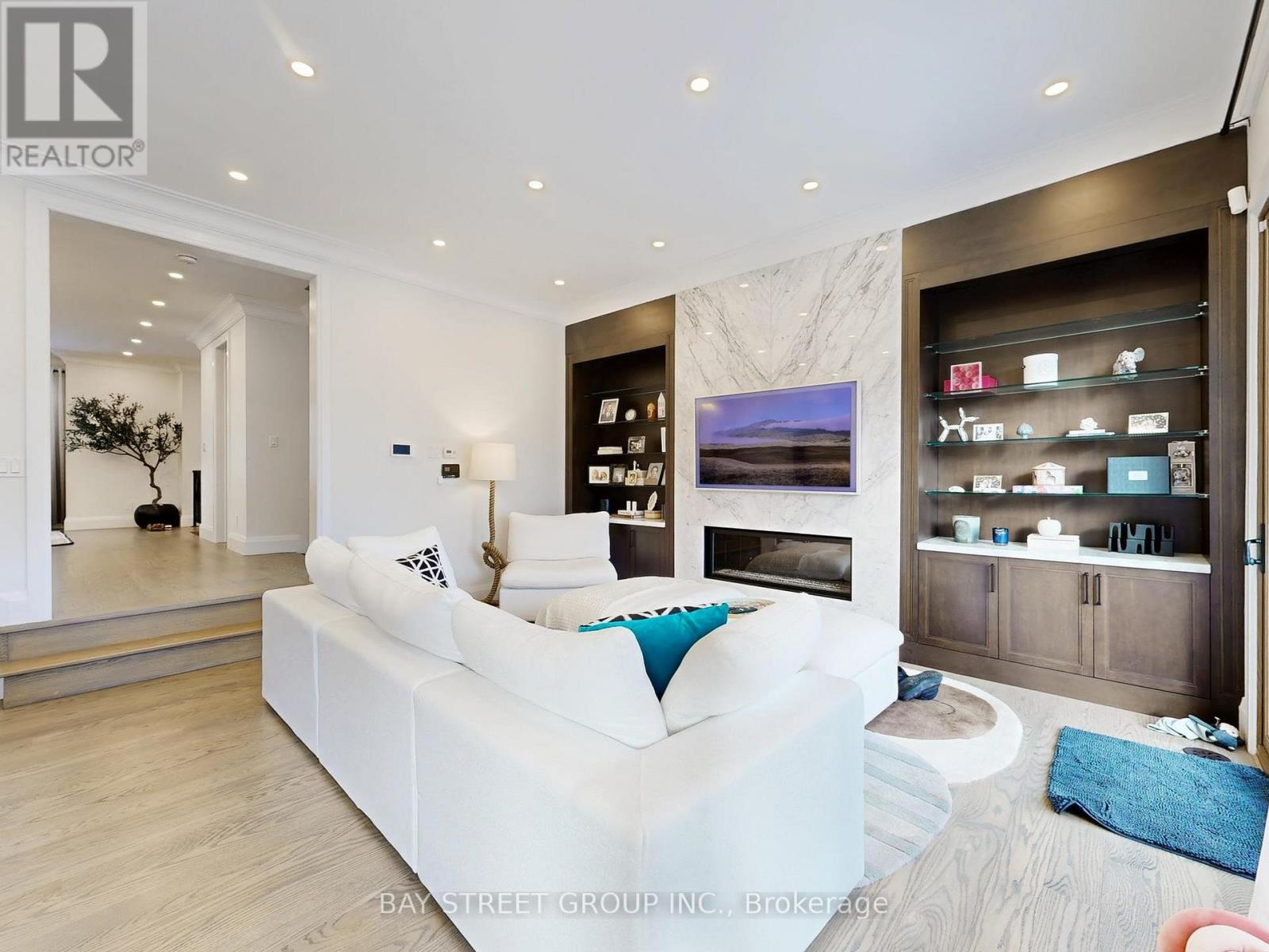 31 Evergreen Gardens, Toronto (leaside), Ontario