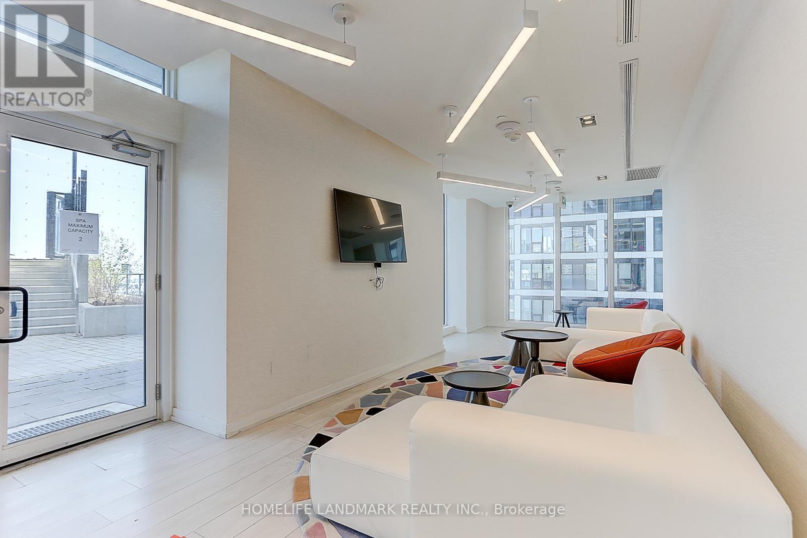 1718 - 251 Jarvis Street, Toronto (moss Park), Ontario