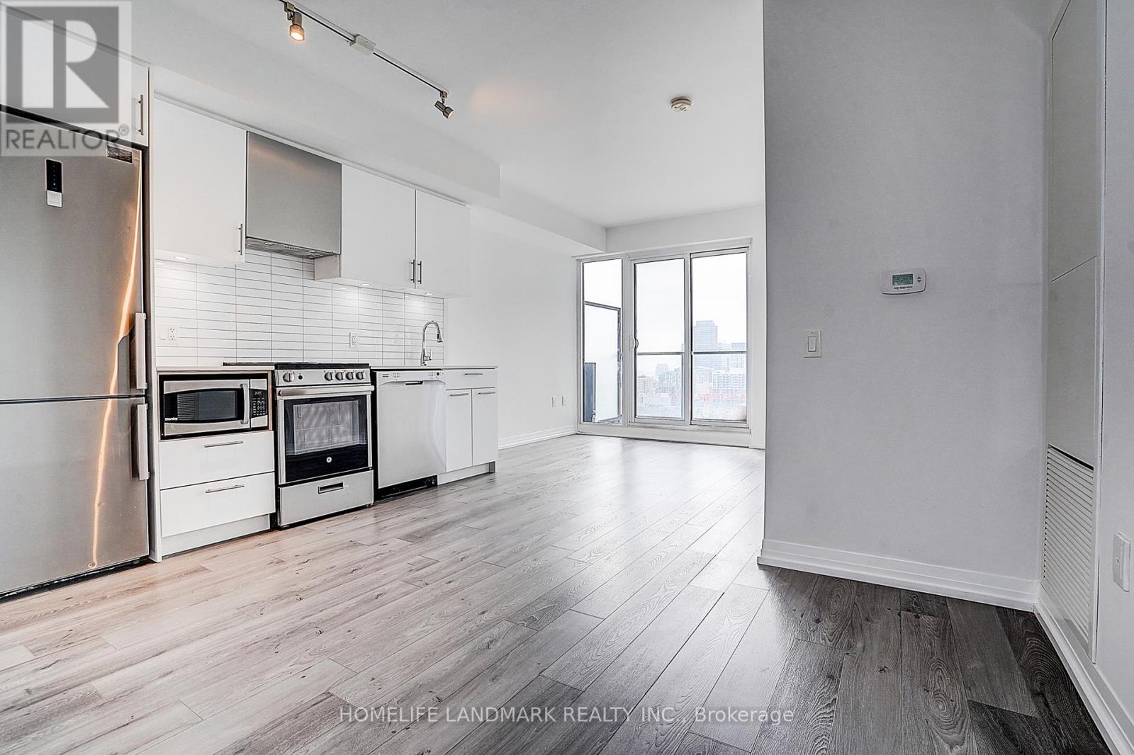 1718 - 251 Jarvis Street, Toronto (moss Park), Ontario