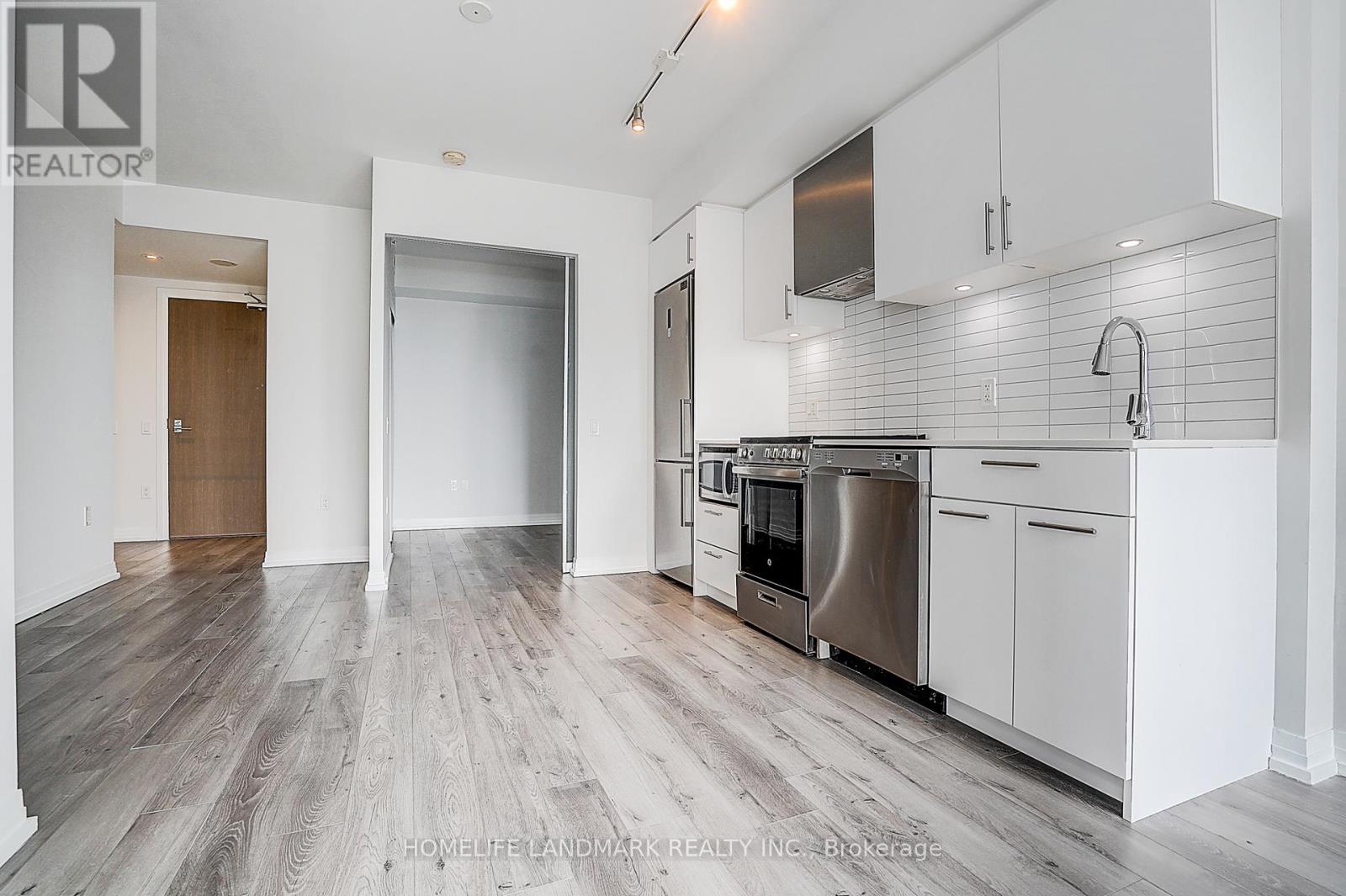 1718 - 251 Jarvis Street, Toronto (moss Park), Ontario