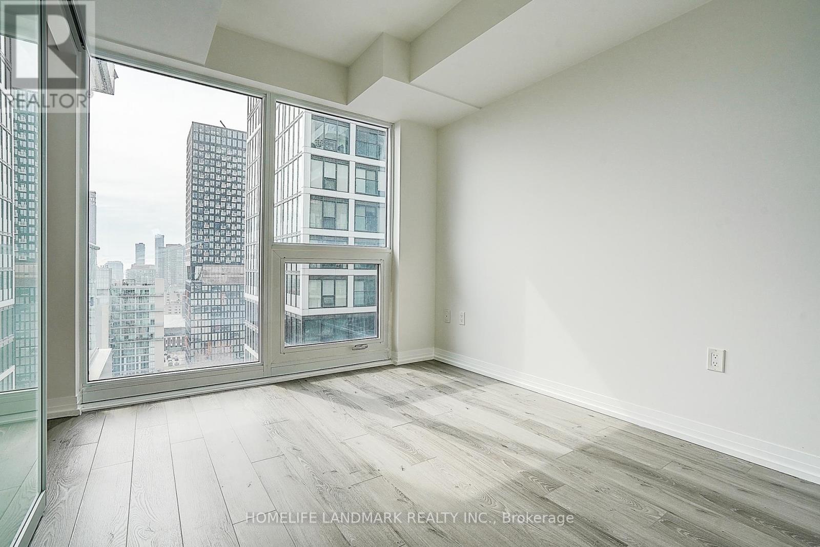 1718 - 251 Jarvis Street, Toronto (moss Park), Ontario