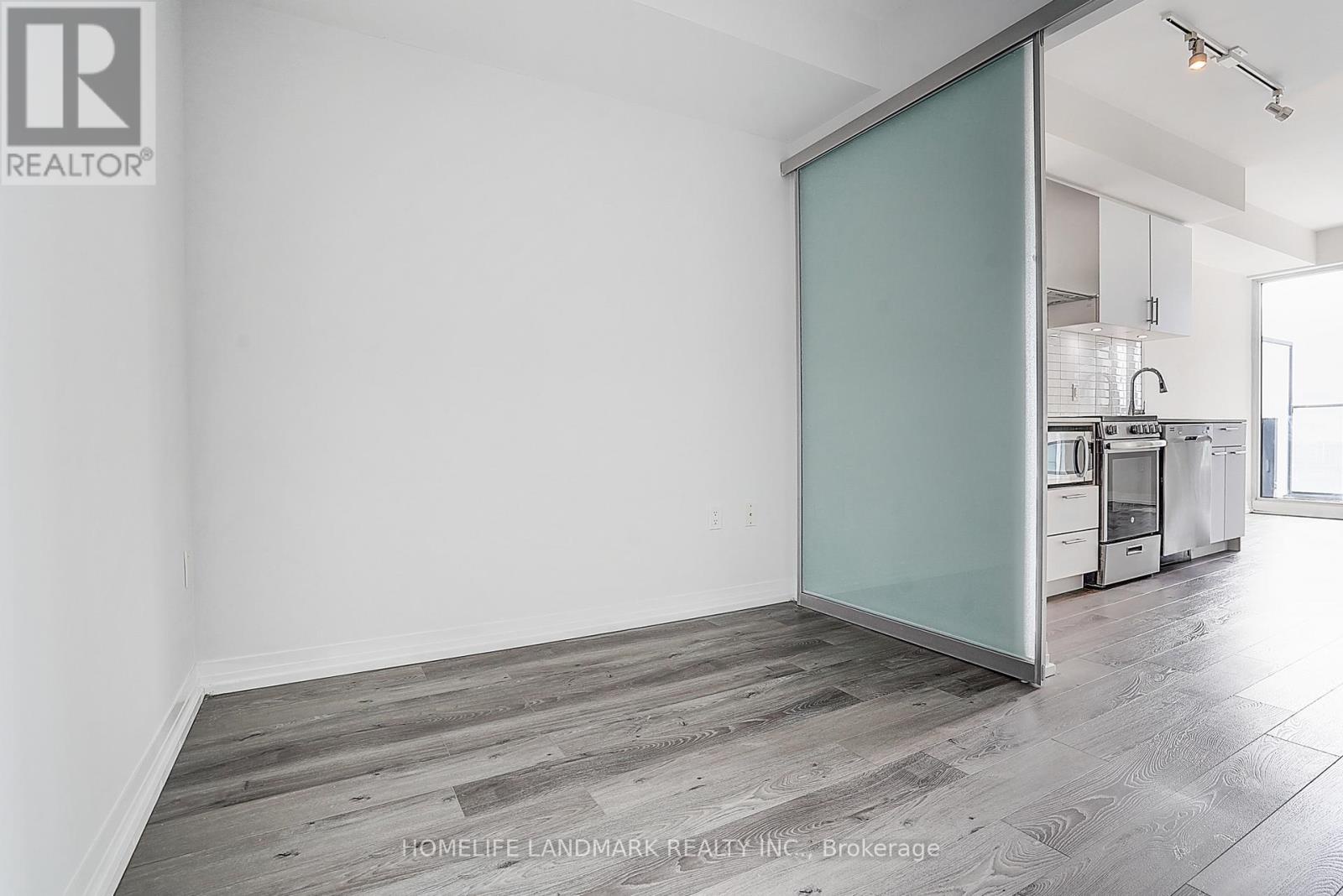 1718 - 251 Jarvis Street, Toronto (moss Park), Ontario