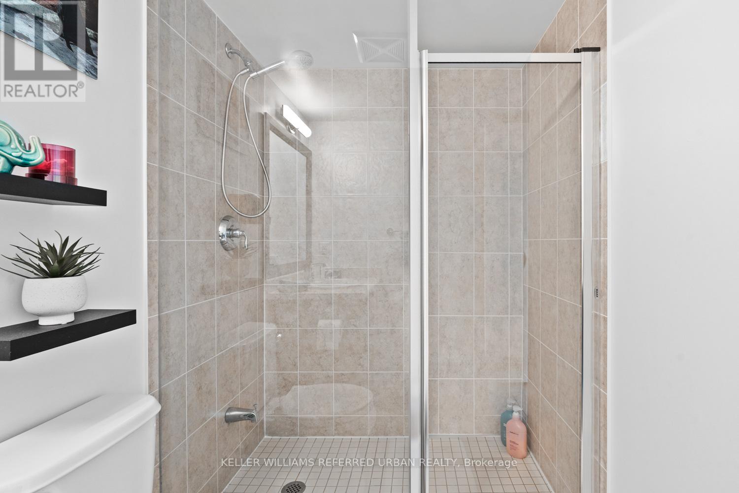 411 - 525 Wilson Avenue, Toronto (clanton Park), Ontario