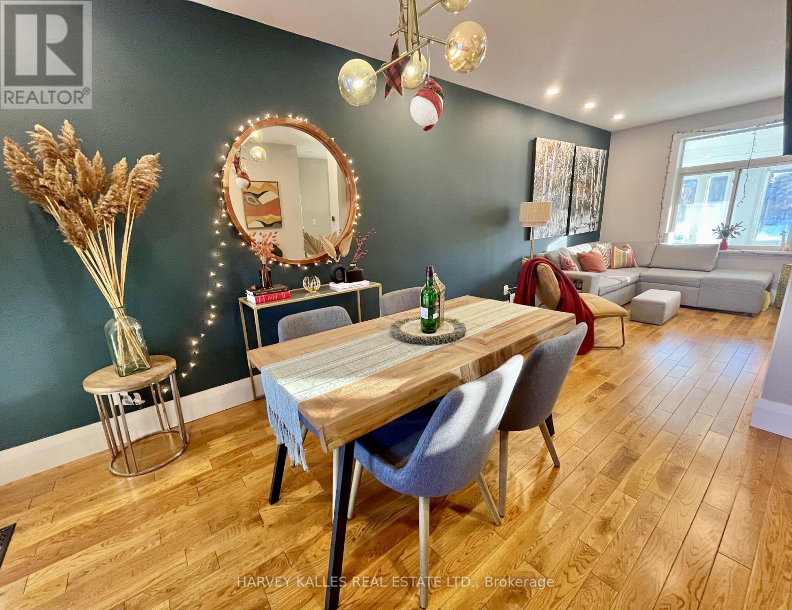 26 Leyton Avenue, Toronto (oakridge), Ontario