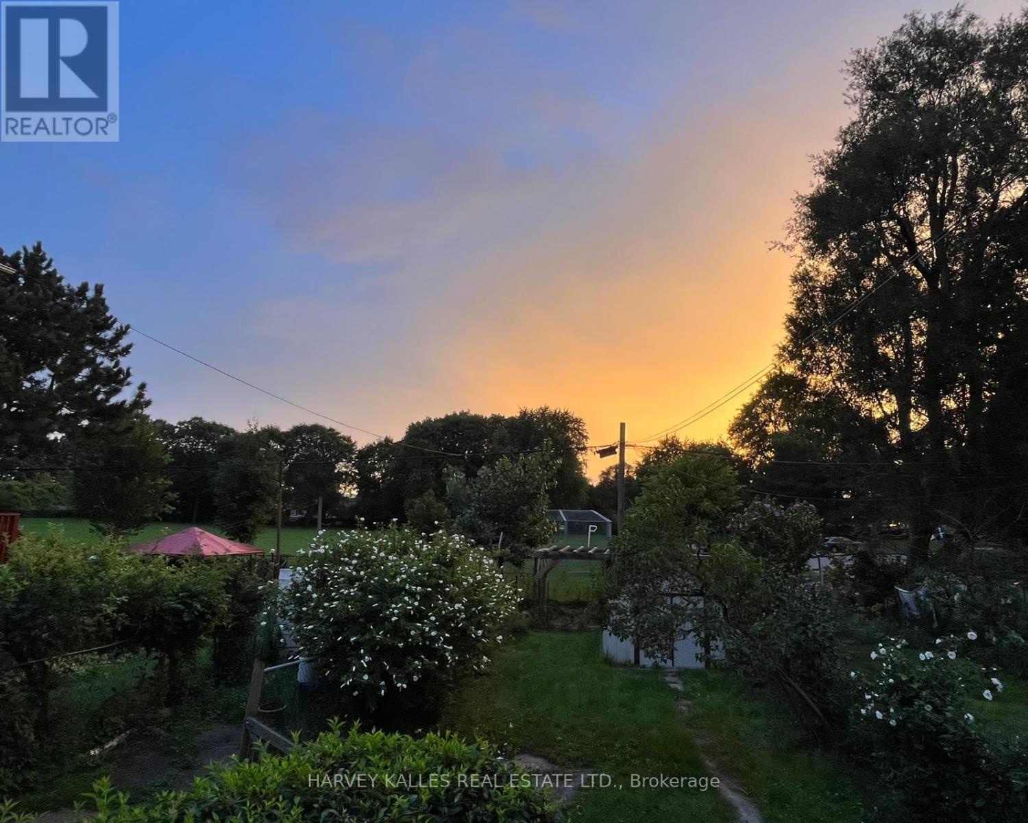 26 Leyton Avenue, Toronto (oakridge), Ontario