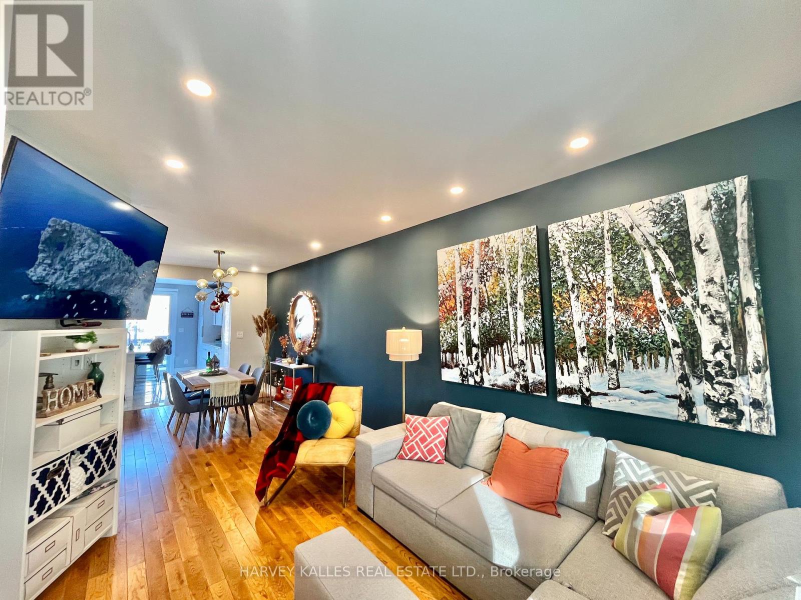 26 Leyton Avenue, Toronto (oakridge), Ontario