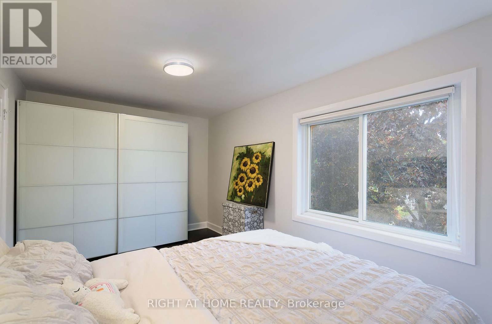 48 Van Stassen Boulevard, Toronto (lambton Baby Point), Ontario