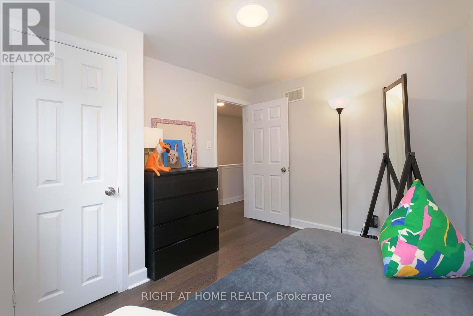 48 Van Stassen Boulevard, Toronto (lambton Baby Point), Ontario