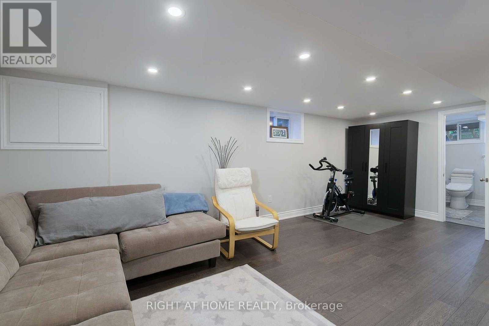 48 Van Stassen Boulevard, Toronto (lambton Baby Point), Ontario