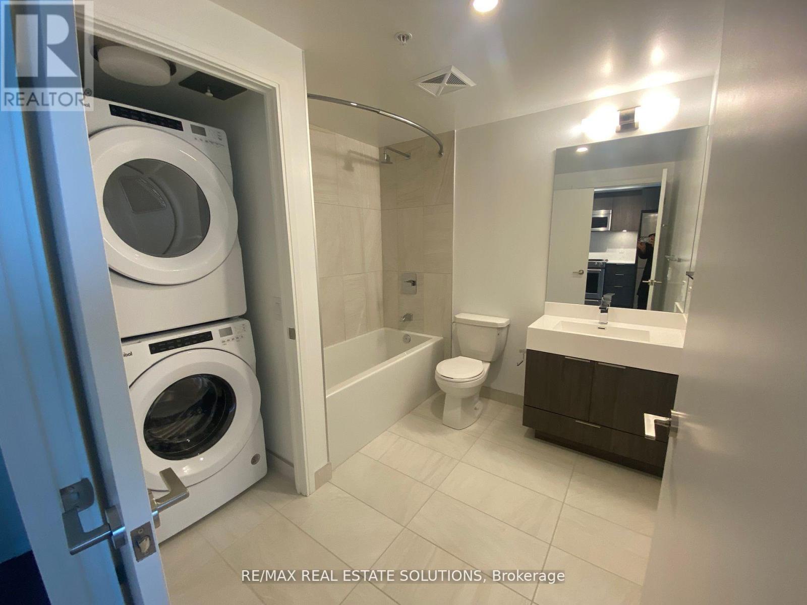 1611 - 30 Samuel Wood Way, Toronto (islington-city Centre West), Ontario