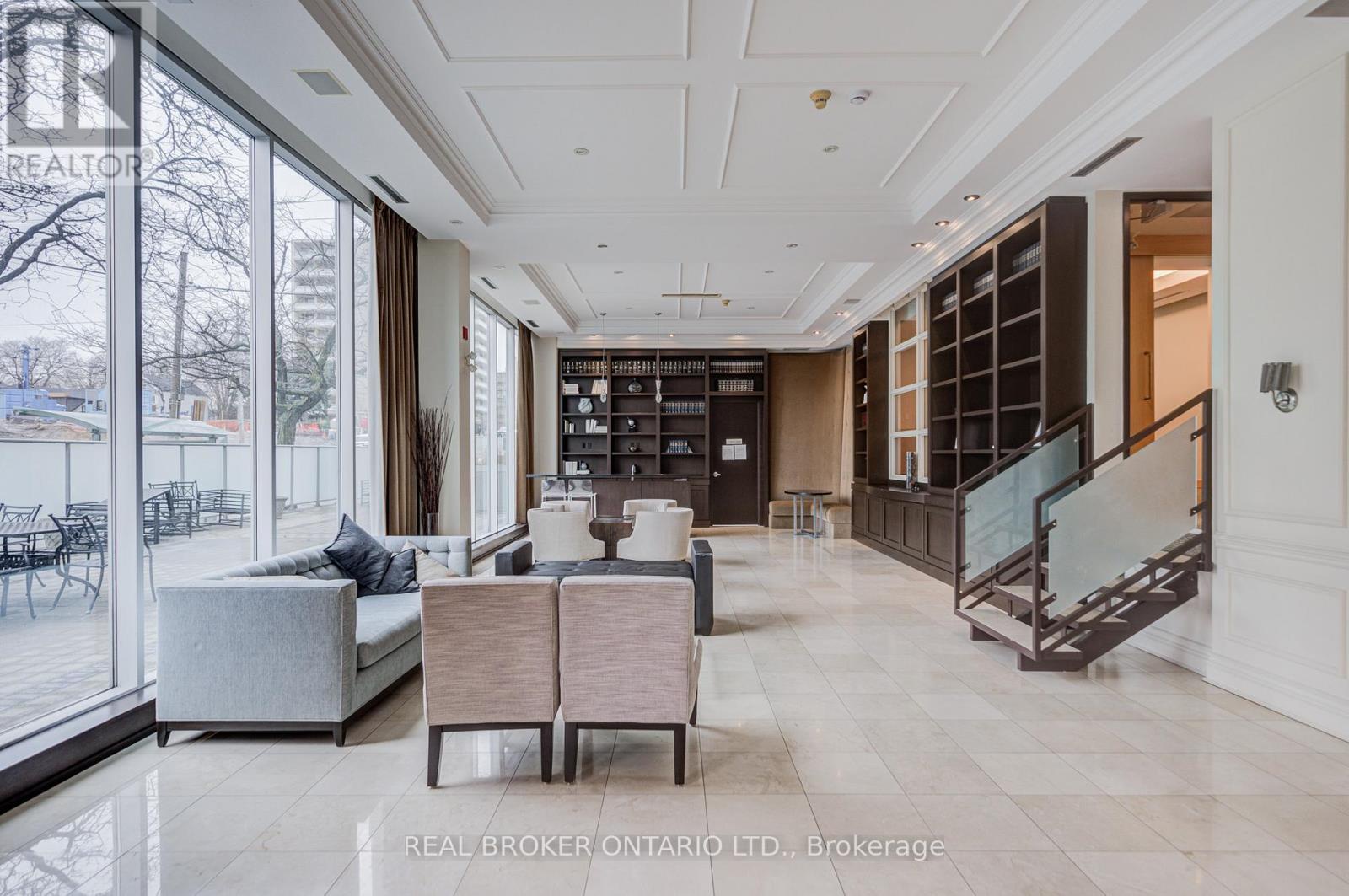 406 - 562 Eglinton Avenue E, Toronto (mount Pleasant East), Ontario