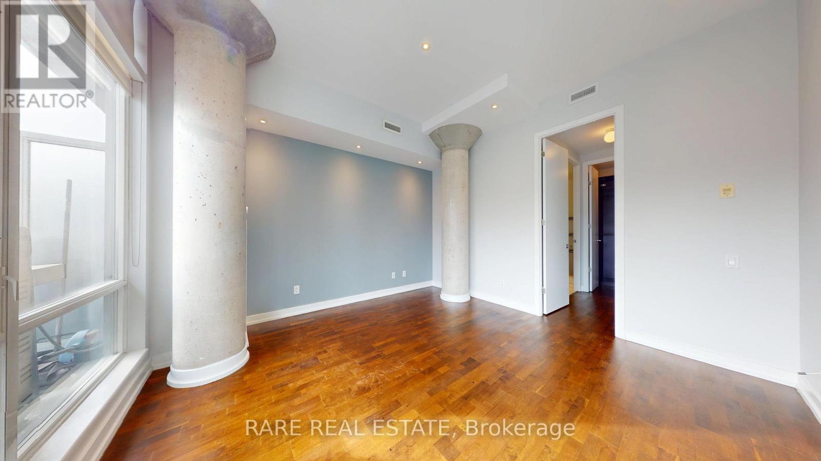 802 - 66 Portland Street, Toronto (waterfront Communities), Ontario