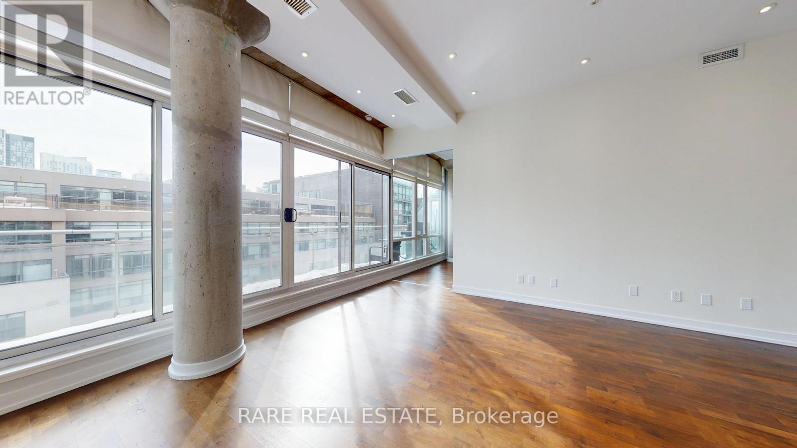 802 - 66 Portland Street, Toronto (waterfront Communities), Ontario