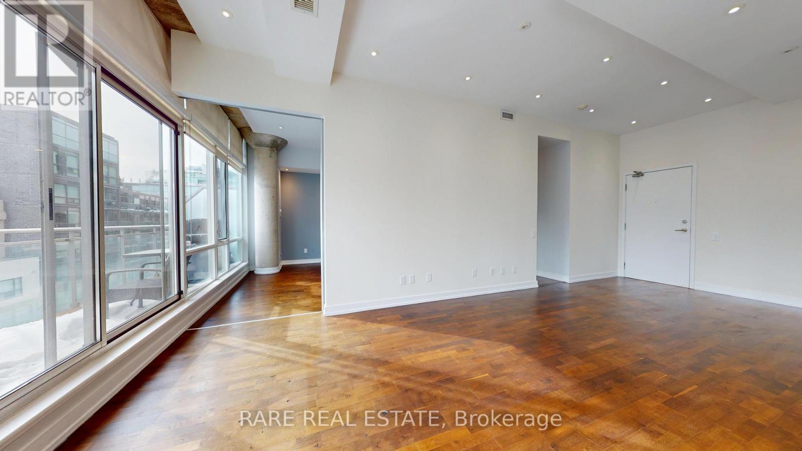 802 - 66 Portland Street, Toronto (waterfront Communities), Ontario