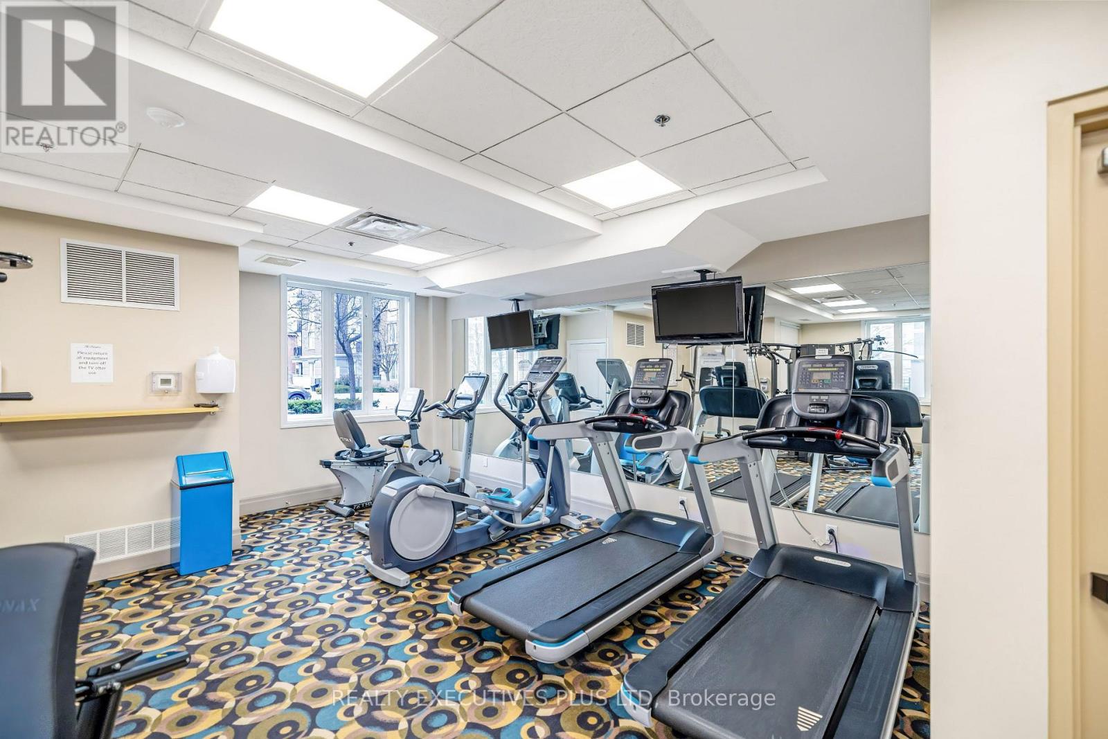 414 - 245 Dalesford Road, Toronto (stonegate-queensway), Ontario