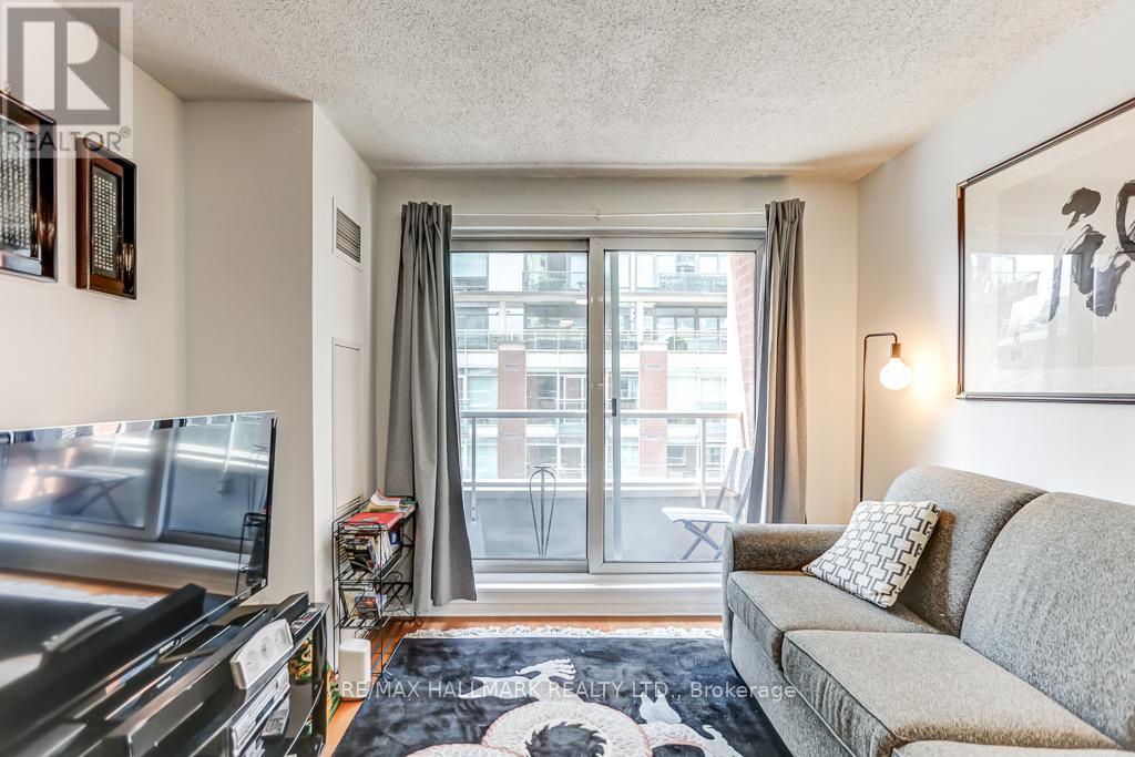 911 - 230 King Street E, Toronto (moss Park), Ontario