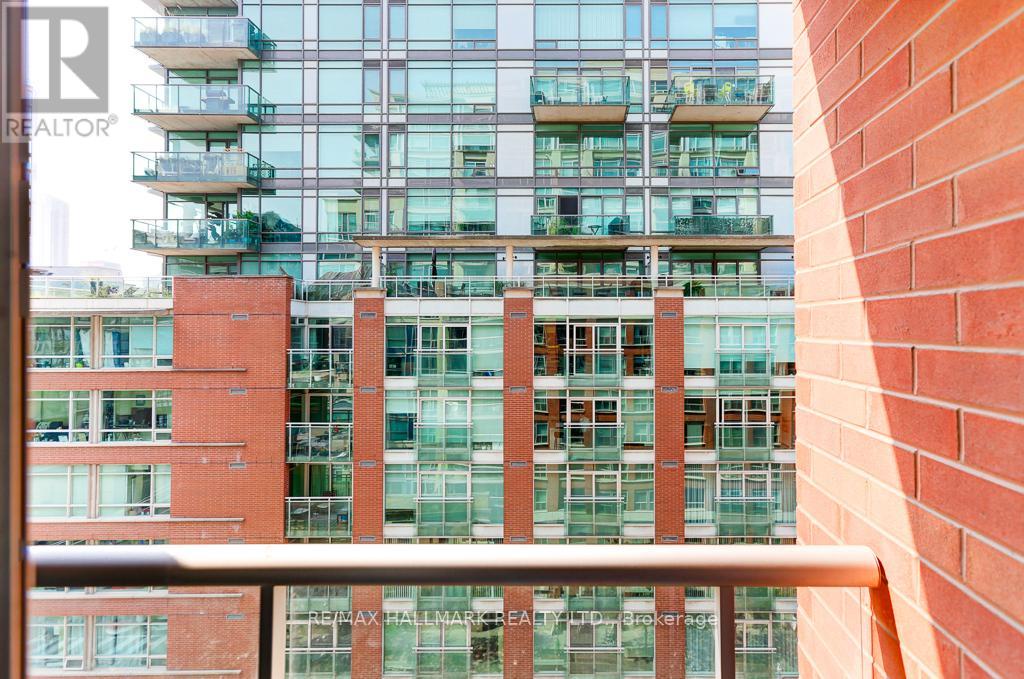 911 - 230 King Street E, Toronto (moss Park), Ontario