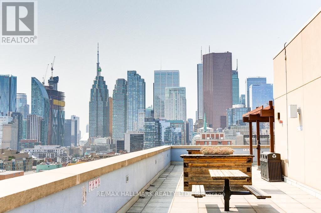 911 - 230 King Street E, Toronto (moss Park), Ontario