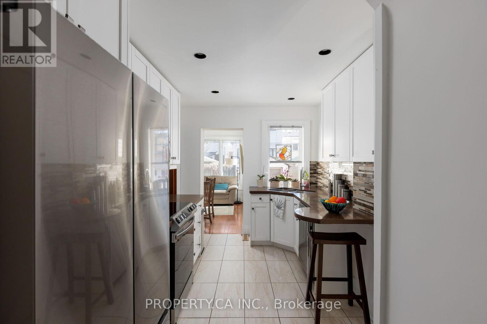 313 Monarch Park Avenue, Toronto (danforth Village-east York), Ontario