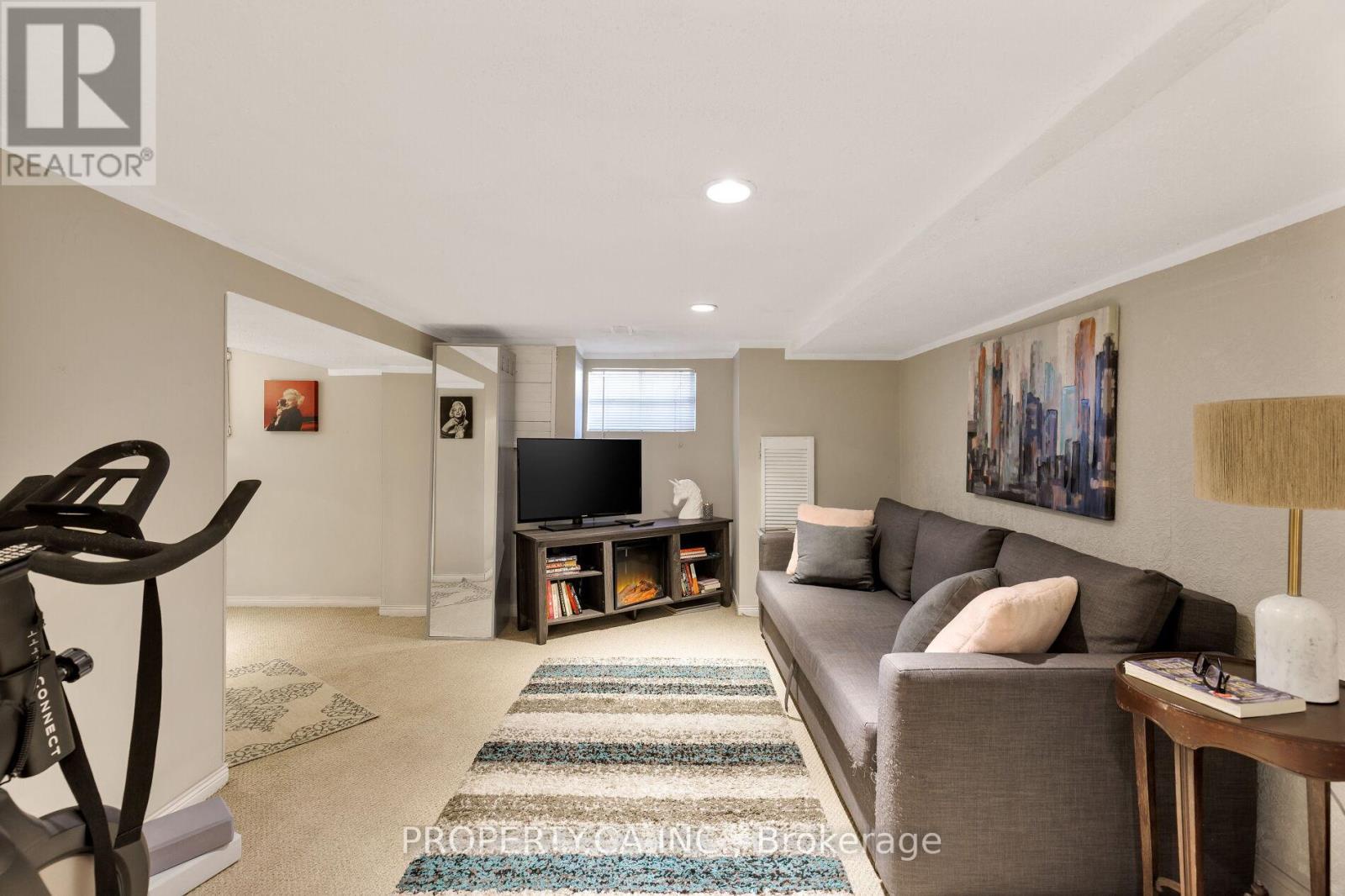 313 Monarch Park Avenue, Toronto (danforth Village-east York), Ontario