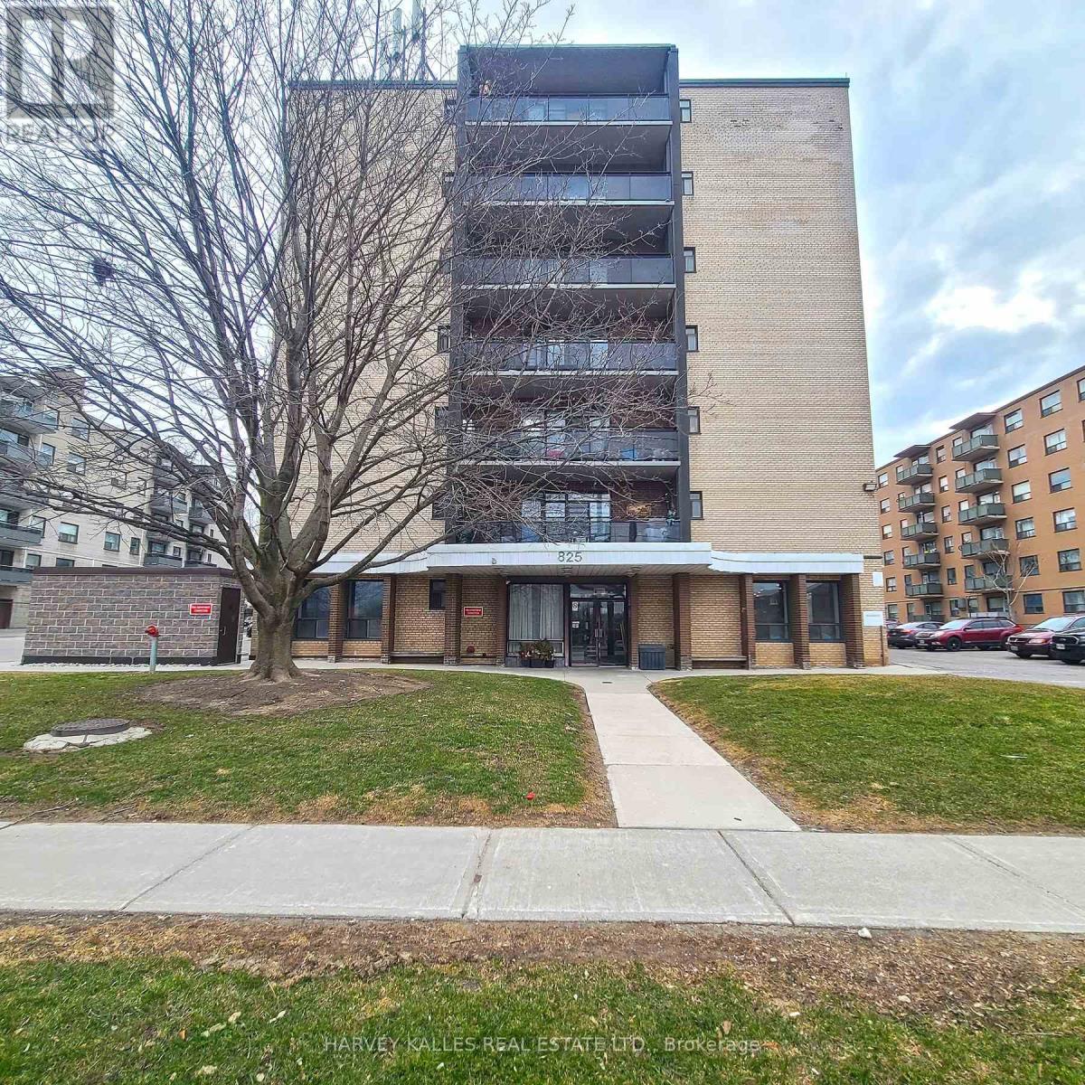 703 - 825 Kennedy Road, Toronto (ionview), Ontario