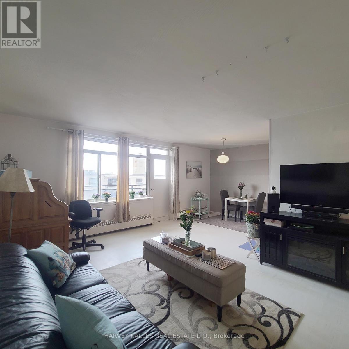 703 - 825 Kennedy Road, Toronto (ionview), Ontario