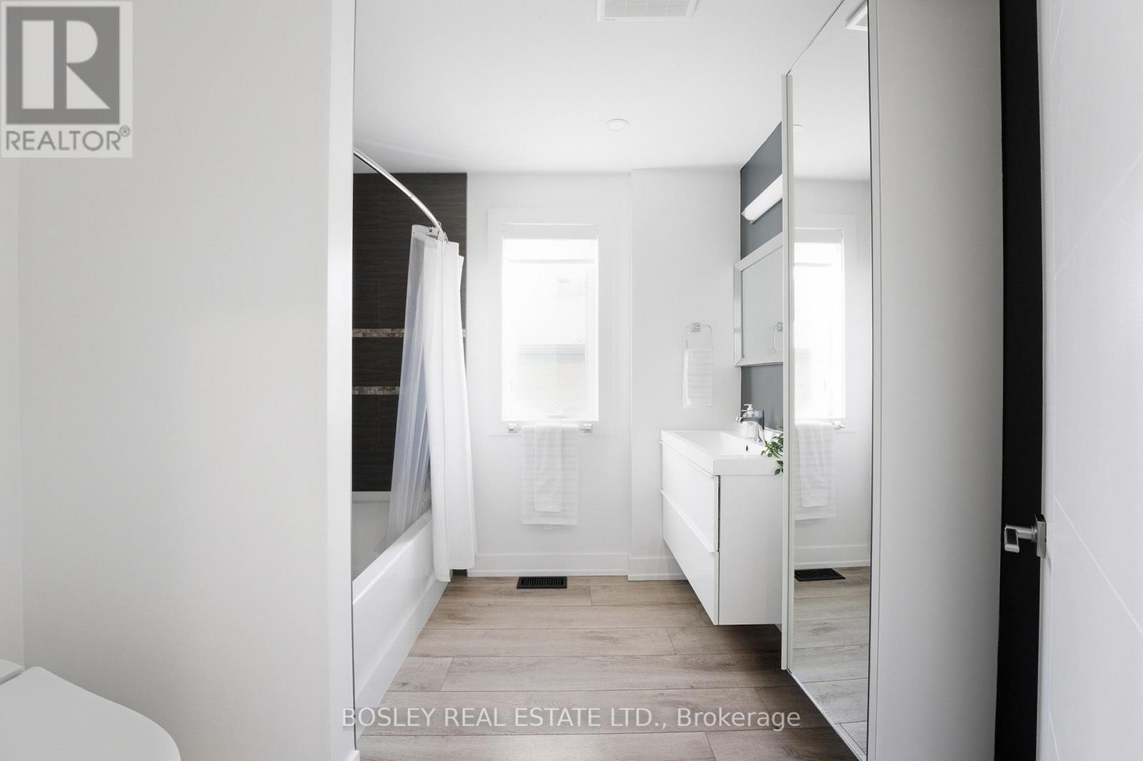 23 White Birch Road, Toronto (birchcliffe-cliffside), Ontario