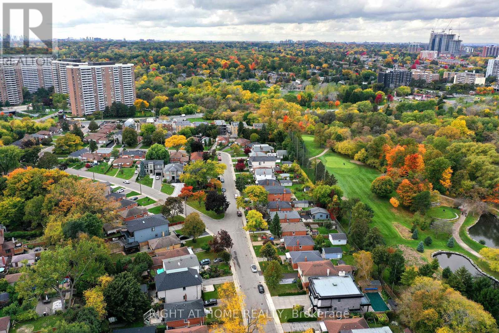 56 Cynthia Road, Toronto (rockcliffe-smythe), Ontario