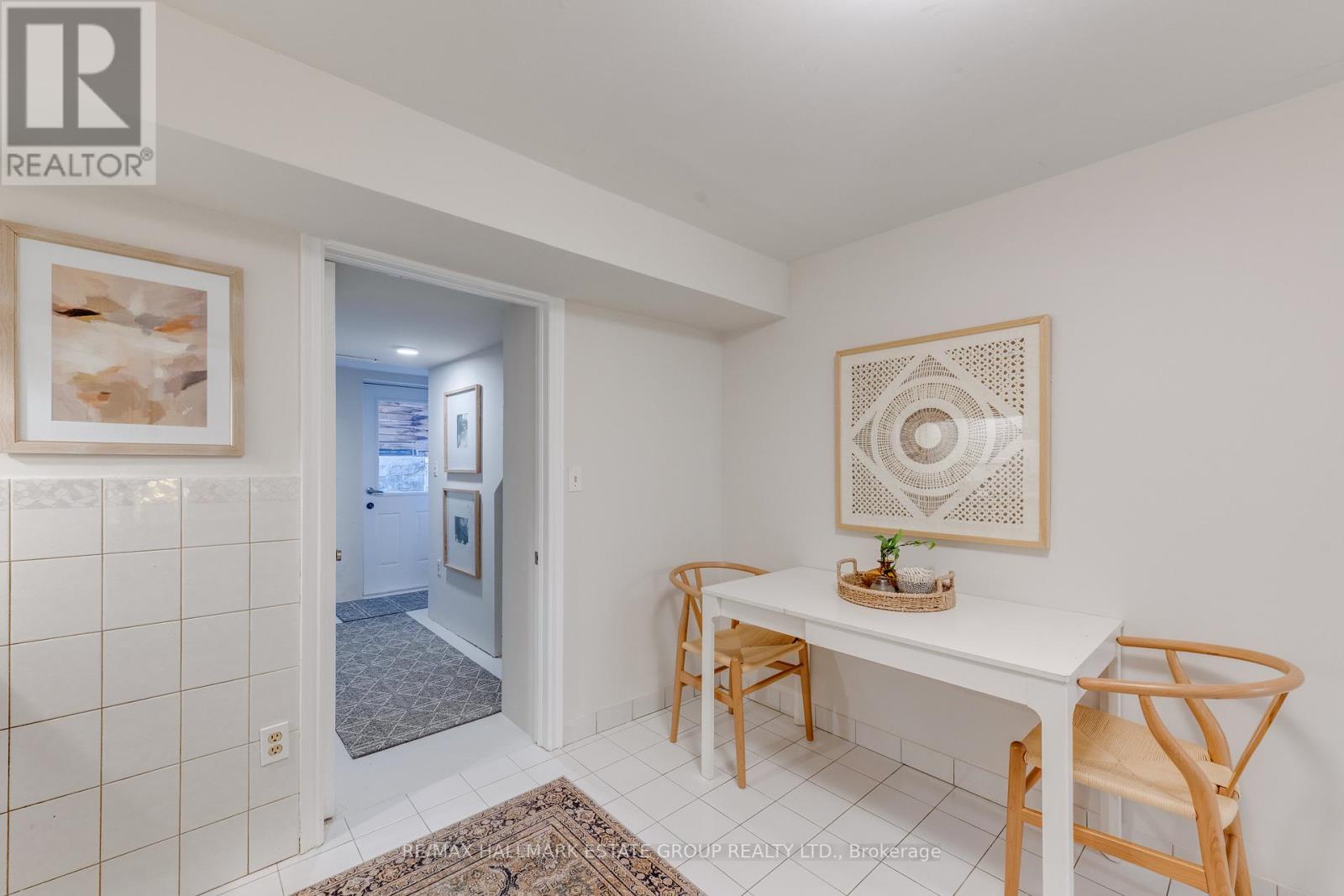 4 Adrian Avenue, Toronto (weston-pellam Park), Ontario