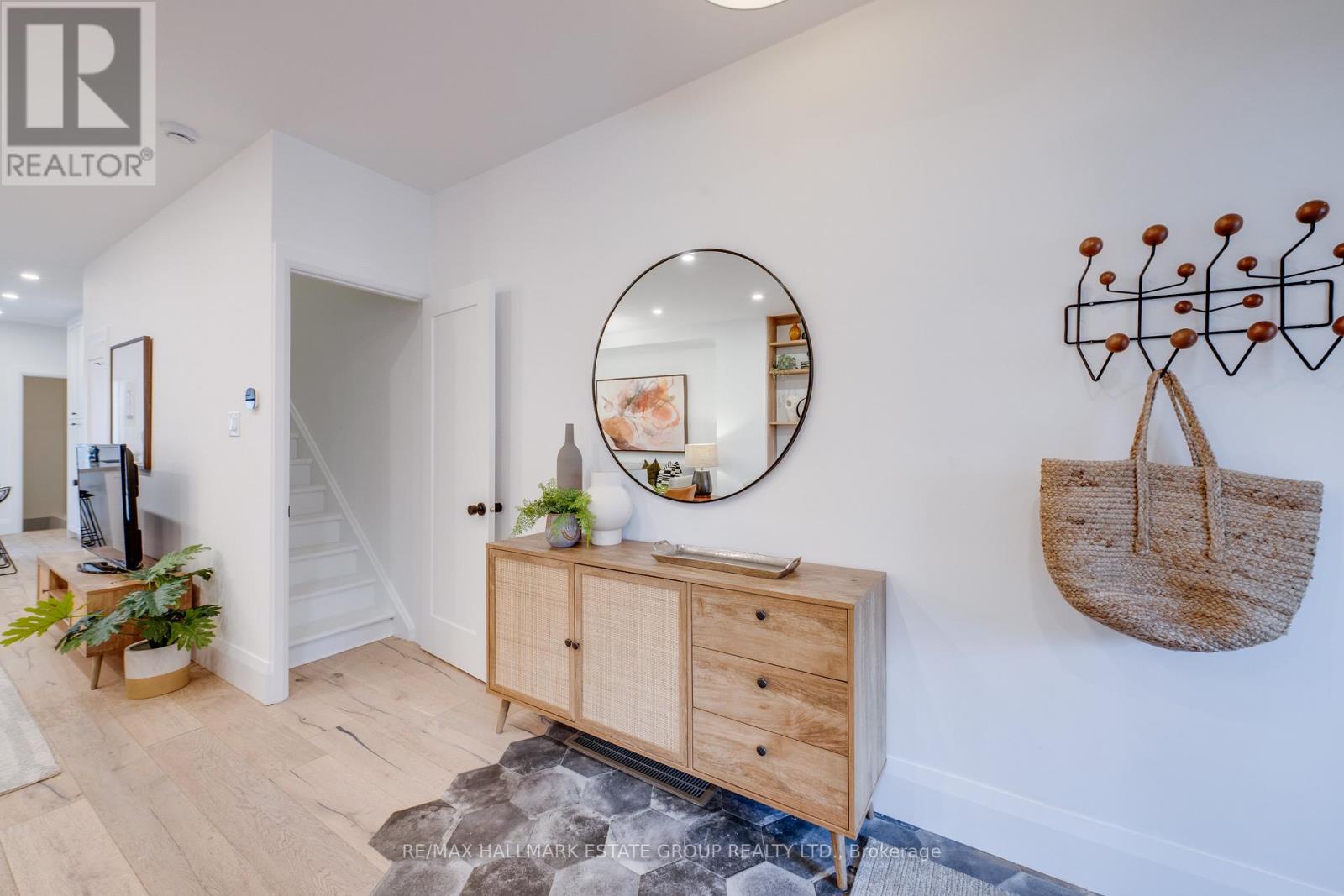 4 Adrian Avenue, Toronto (weston-pellam Park), Ontario