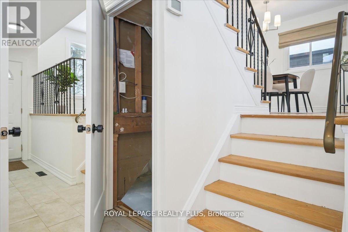 3655 Burnbrae Drive, Mississauga (erindale), Ontario