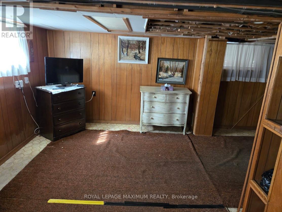 26 Landour Avenue, Toronto (keelesdale-eglinton West), Ontario