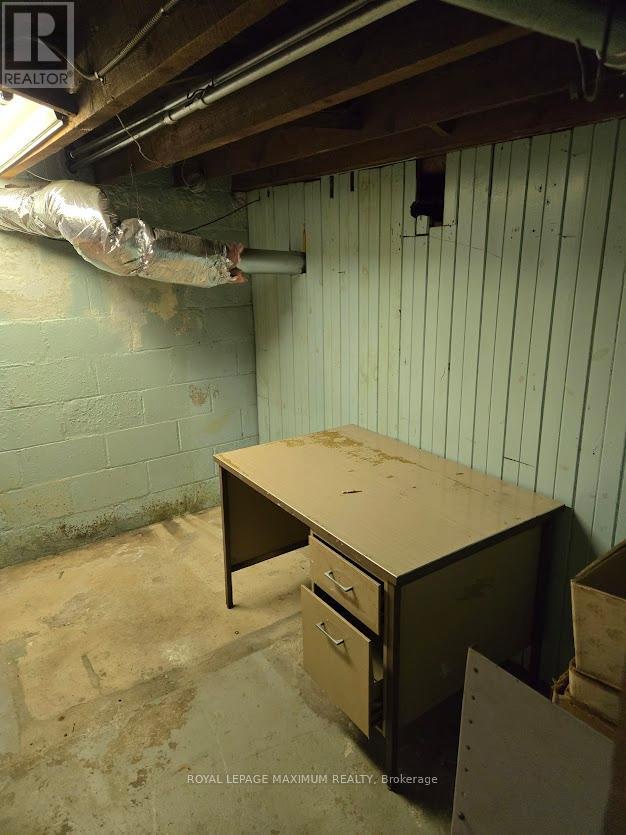 26 Landour Avenue, Toronto (keelesdale-eglinton West), Ontario