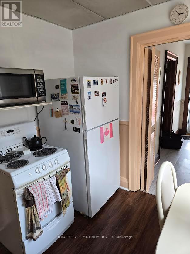 26 Landour Avenue, Toronto (keelesdale-eglinton West), Ontario