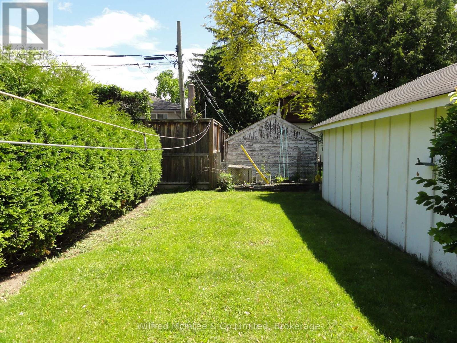 69 Haliburton Avenue, Toronto (islington-city Centre West), Ontario