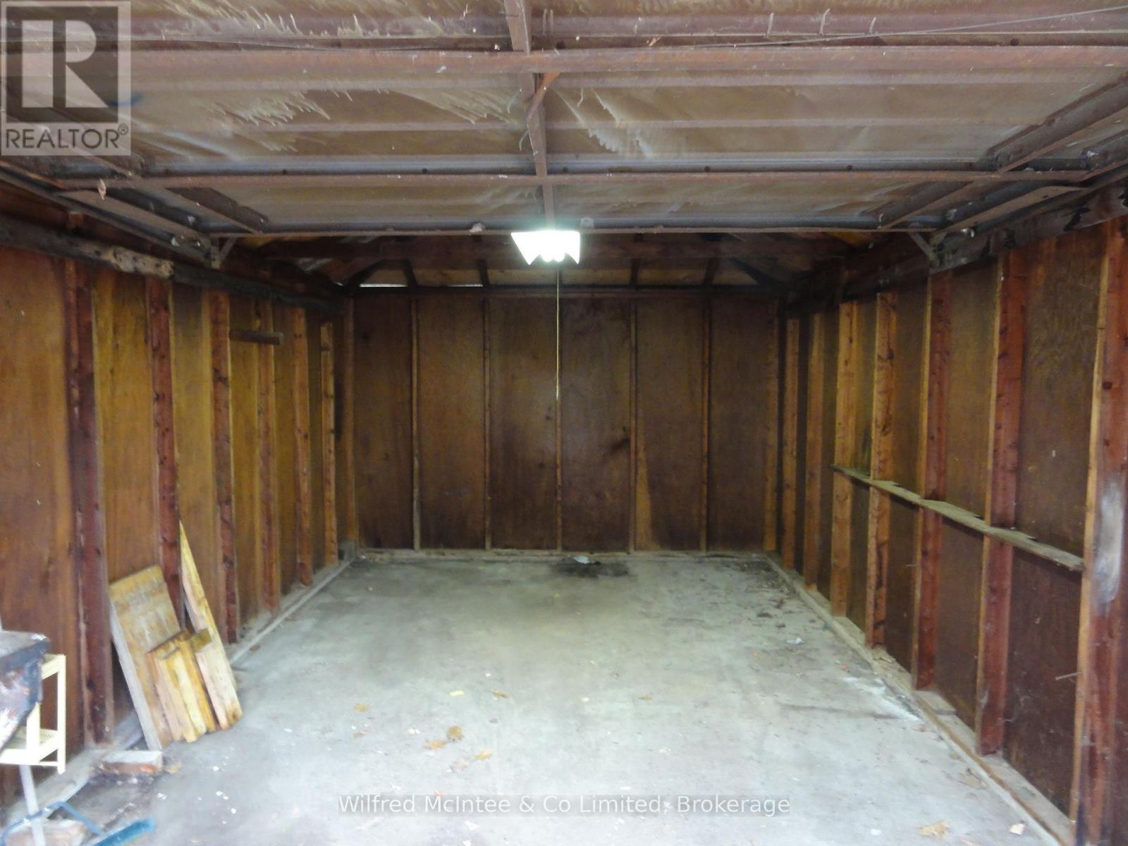 69 Haliburton Avenue, Toronto (islington-city Centre West), Ontario